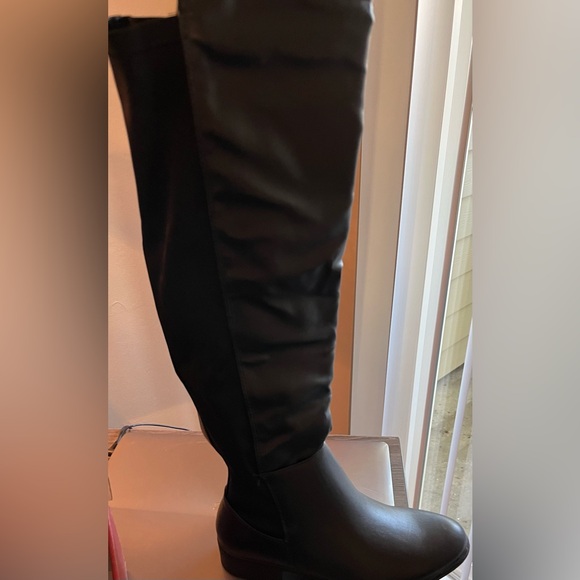 Classic Black Knee High Riding Boots - Picture 3 of 7